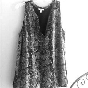 Silk joie snake print tank